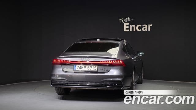 Audi A7 2022 — Photo 4/20