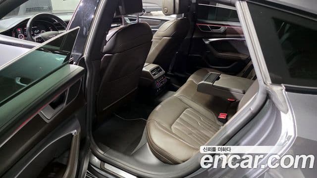 Audi A7 2022 — Photo 10/20