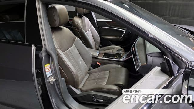 Audi A7 2022 — Photo 11/20