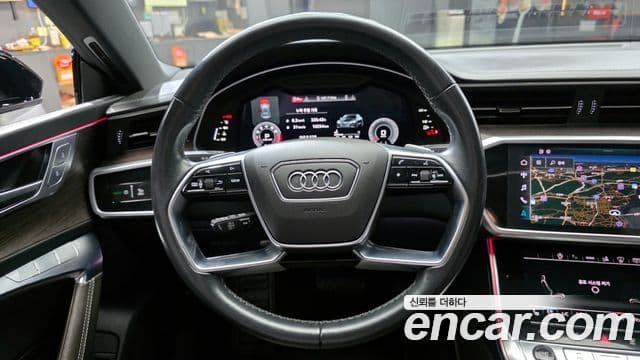 Audi A7 2022 — Photo 19/20