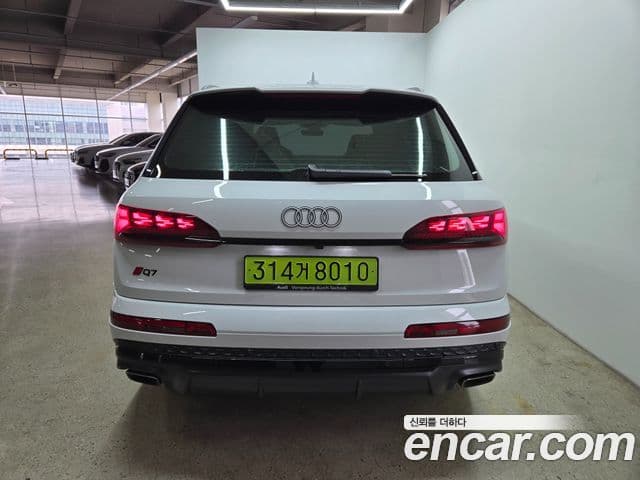 Audi Q7 2025 — Şəkil 2/18