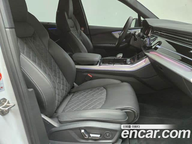 Audi Q7 2025 — Şəkil 15/18