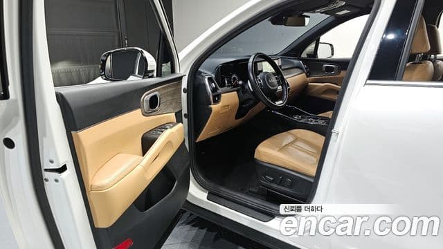 Kia Sorento 2022 — Фото 10/20