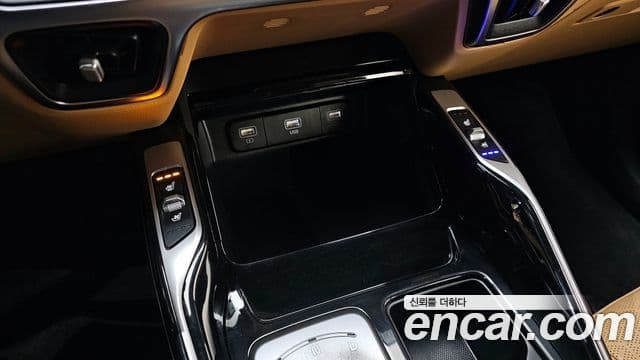 Kia Sorento 2022 — Фото 17/20