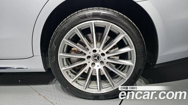 Mercedes-Benz S-Class 2021 — ფოტო 4/31