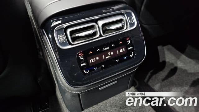 Mercedes-Benz S-Class 2021 — ფოტო 11/31