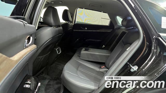 Kia K5 2023 — ფოტო 11/20