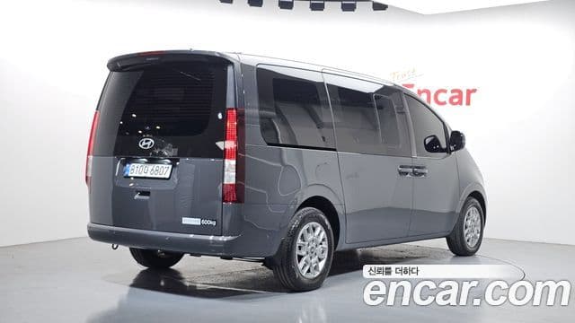 Hyundai Staria 2026 — Şəkil 2/20
