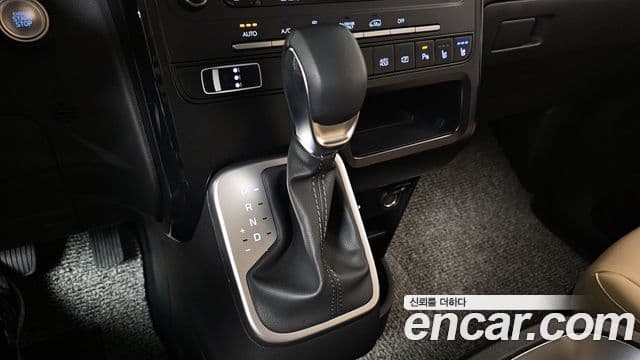 Hyundai Staria 2026 — Şəkil 9/20