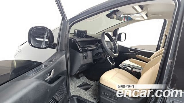 Hyundai Staria 2026 — Şəkil 10/20