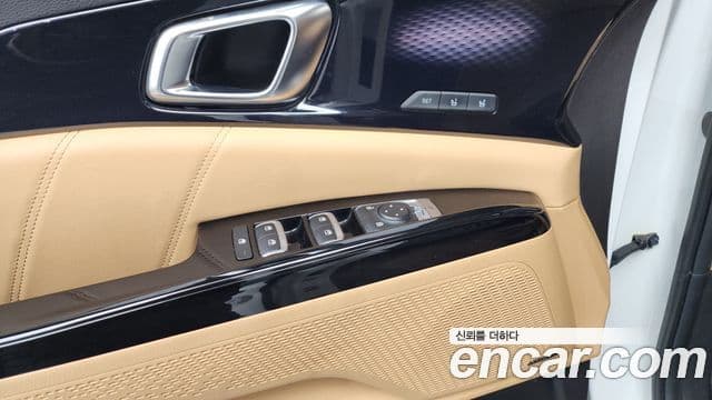 Kia Carnival 2021 — ფოტო 3/41