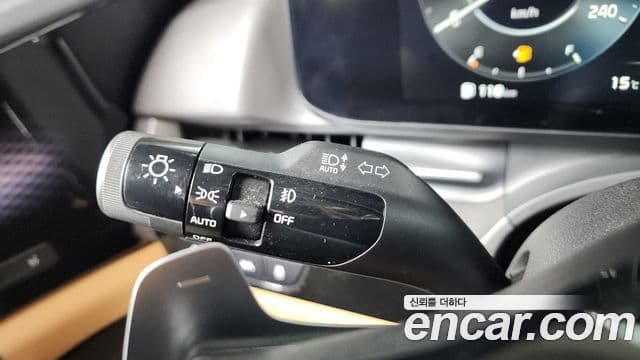 Kia Carnival 2021 — ფოტო 7/41