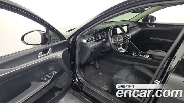 Kia K5 2022 — ფოტო 10/20