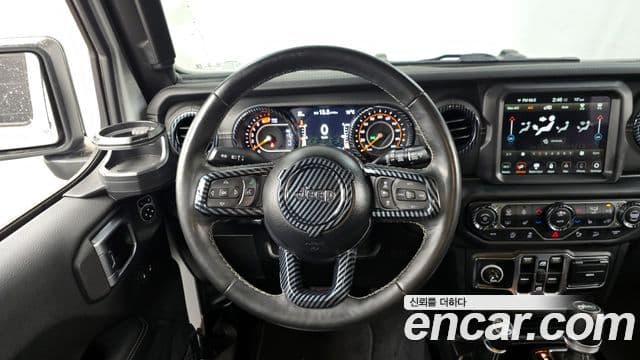 Jeep Wrangler 2019 — Şəkil 13/20