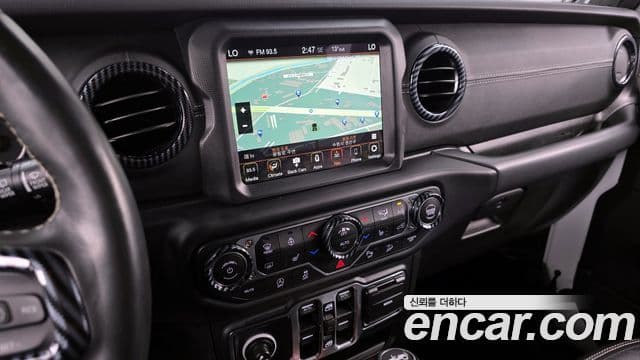 Jeep Wrangler 2019 — Şəkil 14/20