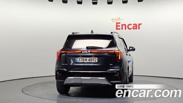 Kia Seltos 2023 — Şəkil 4/20