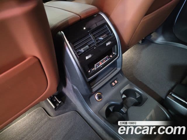 BMW X7 2023 — Şəkil 13/17
