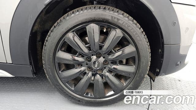 Mini Cooper S Countryman 2020 — Photo 31/33