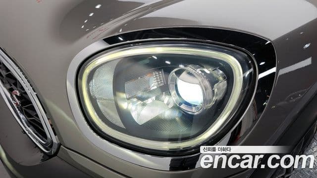 Mini Cooper S Countryman 2020 — Photo 16/33