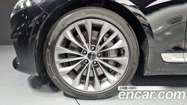 Kia The K9 2022 — ფოტო 5/20