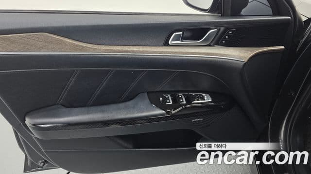 Kia K5 2022 — Photo 7/33
