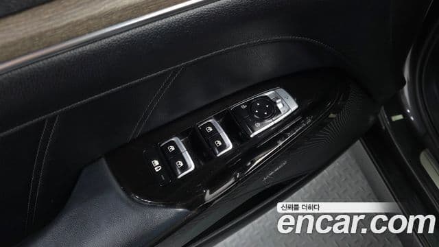 Kia K5 2022 — Photo 5/33