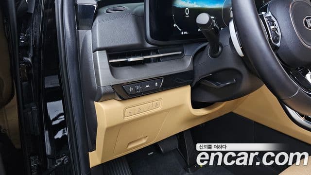 Kia Carnival 2020 — ფოტო 13/20