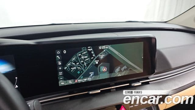 Kia Carnival 2020 — ფოტო 15/20