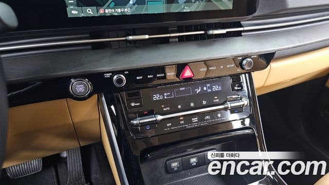 Kia Carnival 2020 — ფოტო 17/20