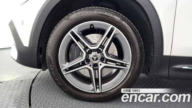 Mercedes-Benz GLB-Class 2020 — ფოტო 5/20