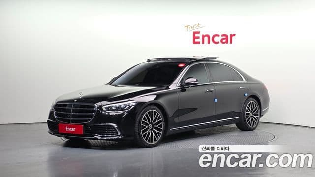 Mercedes-Benz S-Class 2022 — Photo 11/20