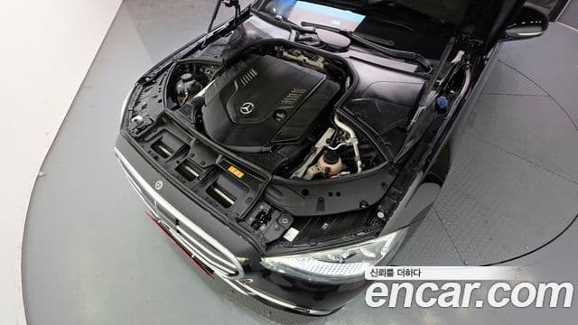 Mercedes-Benz S-Class 2022 — Photo 6/20