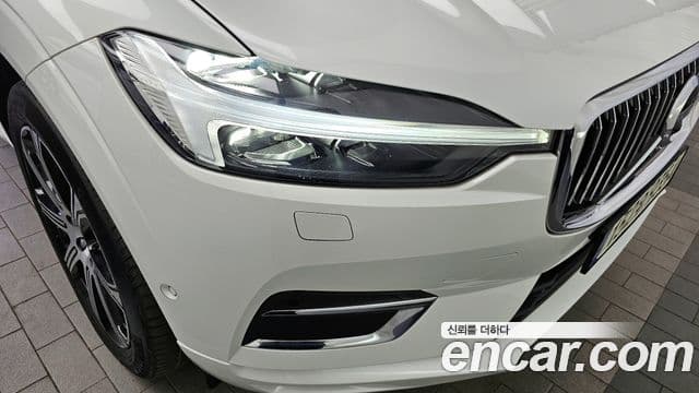 Volvo XC60 2021 — Photo 34/34