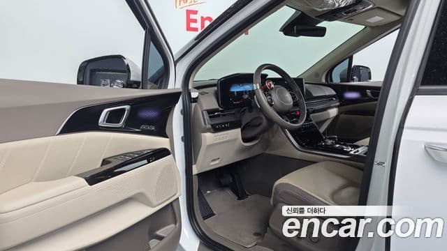 Kia Carnival 2023 — Фото 10/20