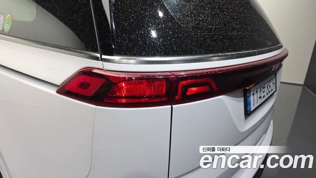 Kia Carnival 2023 — Photo 27/36