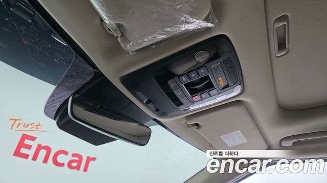 Kia Carnival 2023 — Photo 3/36