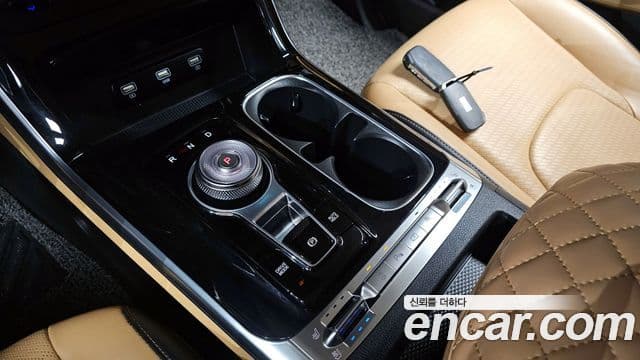 Kia Carnival 2021 — Şəkil 8/20