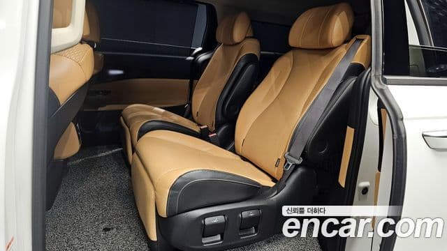 Kia Carnival 2021 — Şəkil 11/20