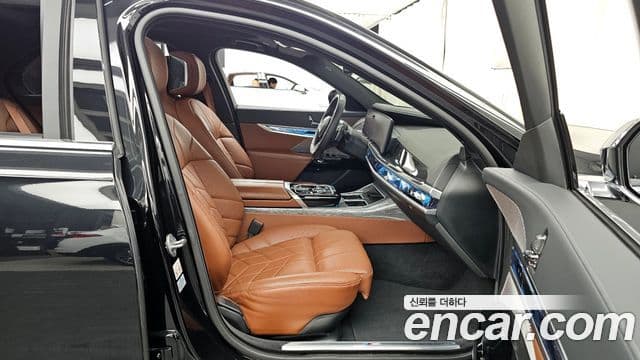 BMW 7 Series 2024 — Şəkil 11/20