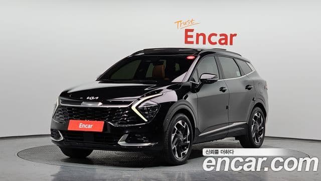 Kia Sportage 2021 — Фото 1/20