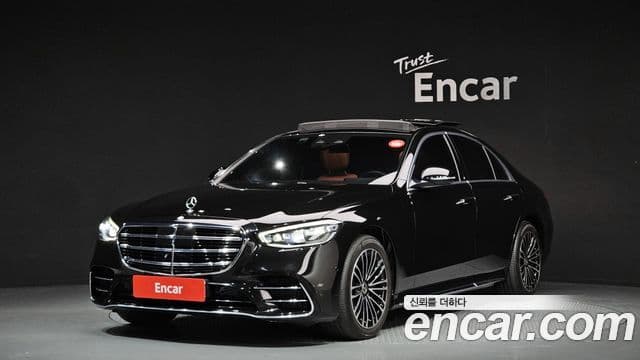 Mercedes-Benz S-Class 2022 — Photo 2/20