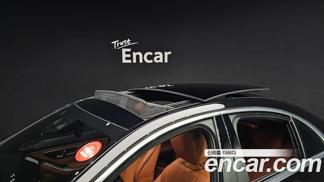 Mercedes-Benz S-Class 2022 — Photo 18/20