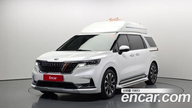 Kia Carnival 2021 — ფოტო 1/20
