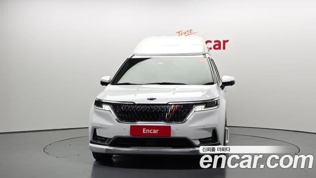Kia Carnival 2021 — ფოტო 3/20