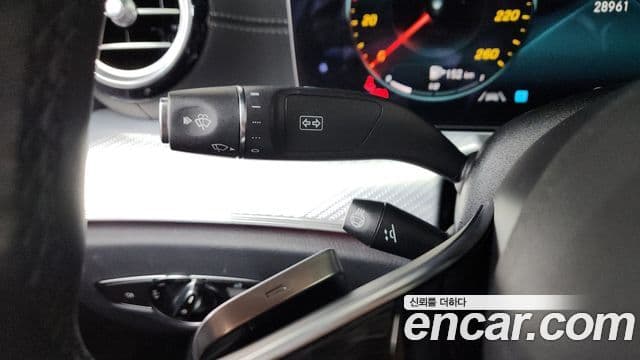 Mercedes-Benz E-Class 2021 — ფოტო 13/20