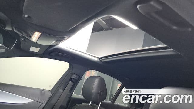 Mercedes-Benz E-Class 2021 — ფოტო 19/20