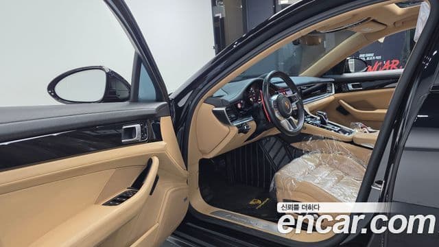 Porsche Panamera 2018 — Şəkil 10/20