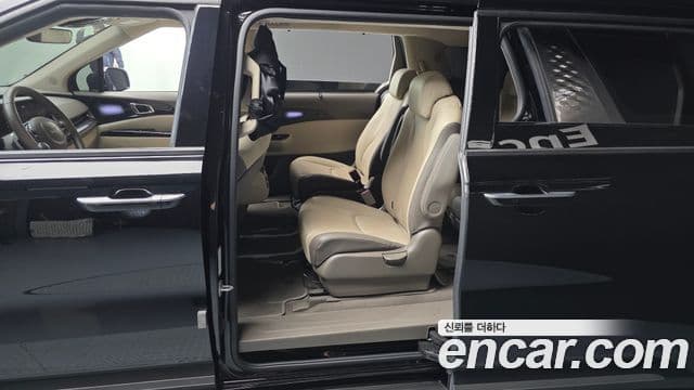 Kia Carnival 2023 — Şəkil 11/20