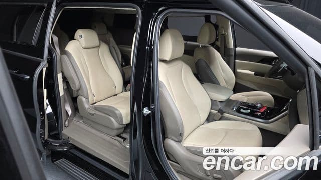 Kia Carnival 2023 — Şəkil 12/20