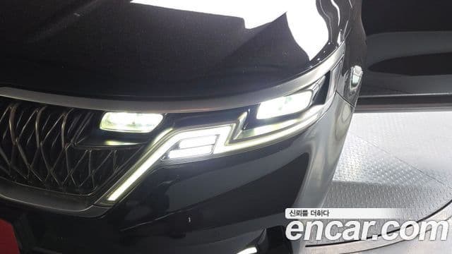 Kia Carnival 2023 — Photo 11/34